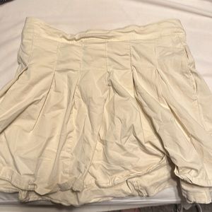 off white denim american eagle pleaded skirt